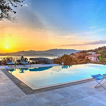 Luciana וילה קניגיונה